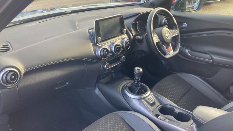 Nissan Juke 1.0 DiG-T 114 N-Connecta 5dr Petrol Hatchback